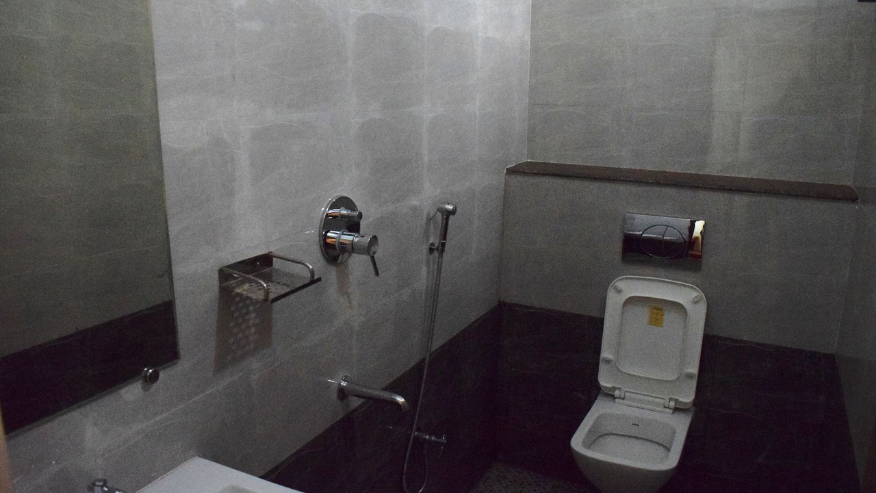 Photo of Bathroom in Kalapet