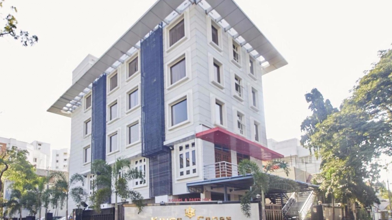 Photo of Buildings in Mylapore Tiruvallikk