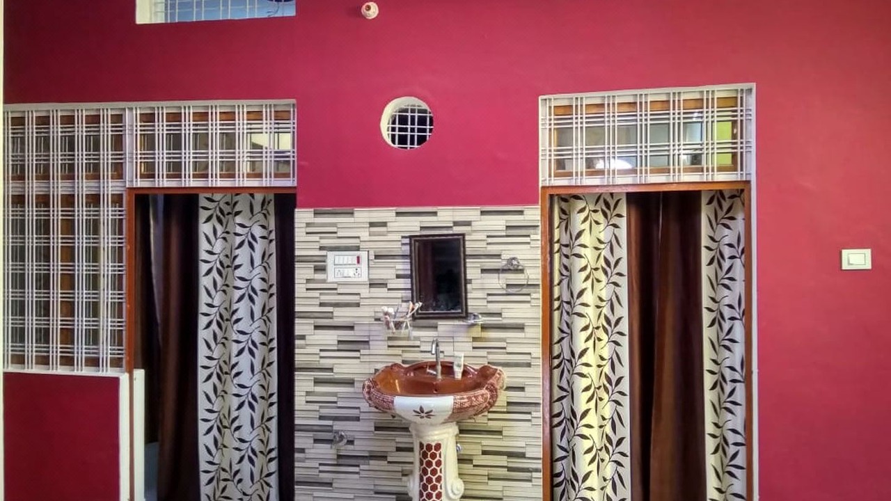 Photo of Buildings in Orchha