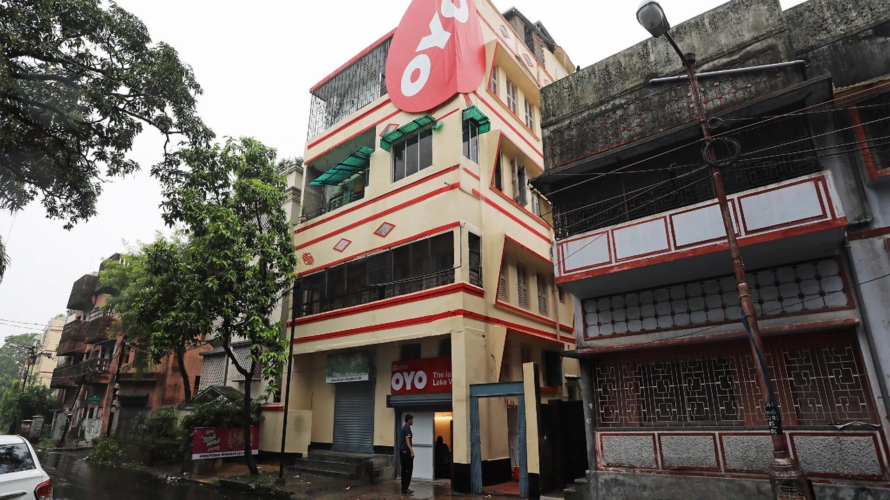 Photo of Buildings in Phool Bagan