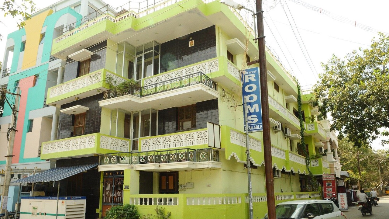 Photo of Buildings in Tiruvannamalai