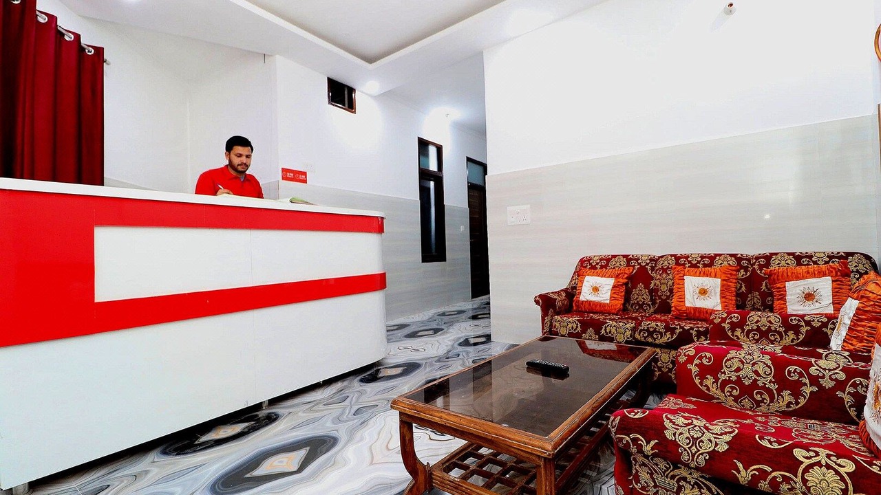 Photo of Livingroom in Sector 45