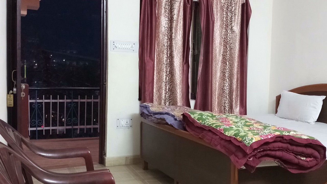 Photo of Bedroom in Uttarkashi