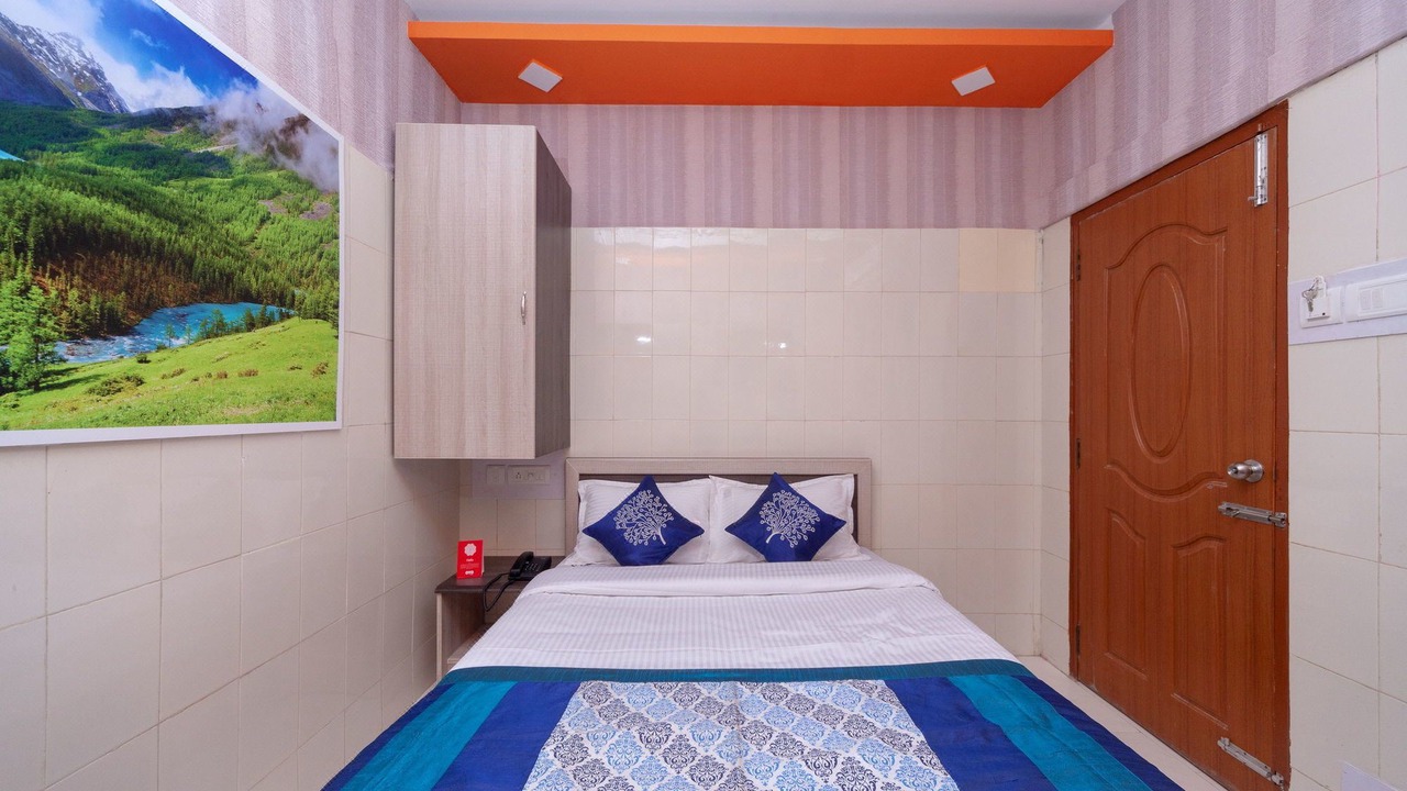 Photo of Bedroom in Adyar