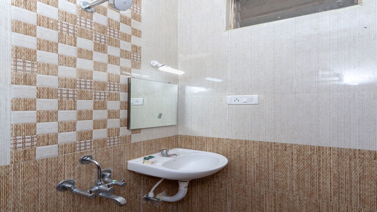 Photo of Bathroom in Adyar