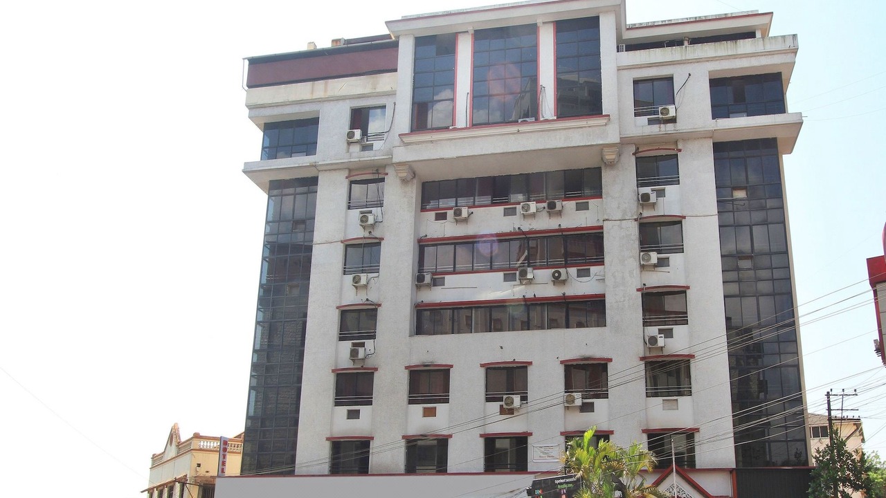 Photo of Buildings in Hampankatta