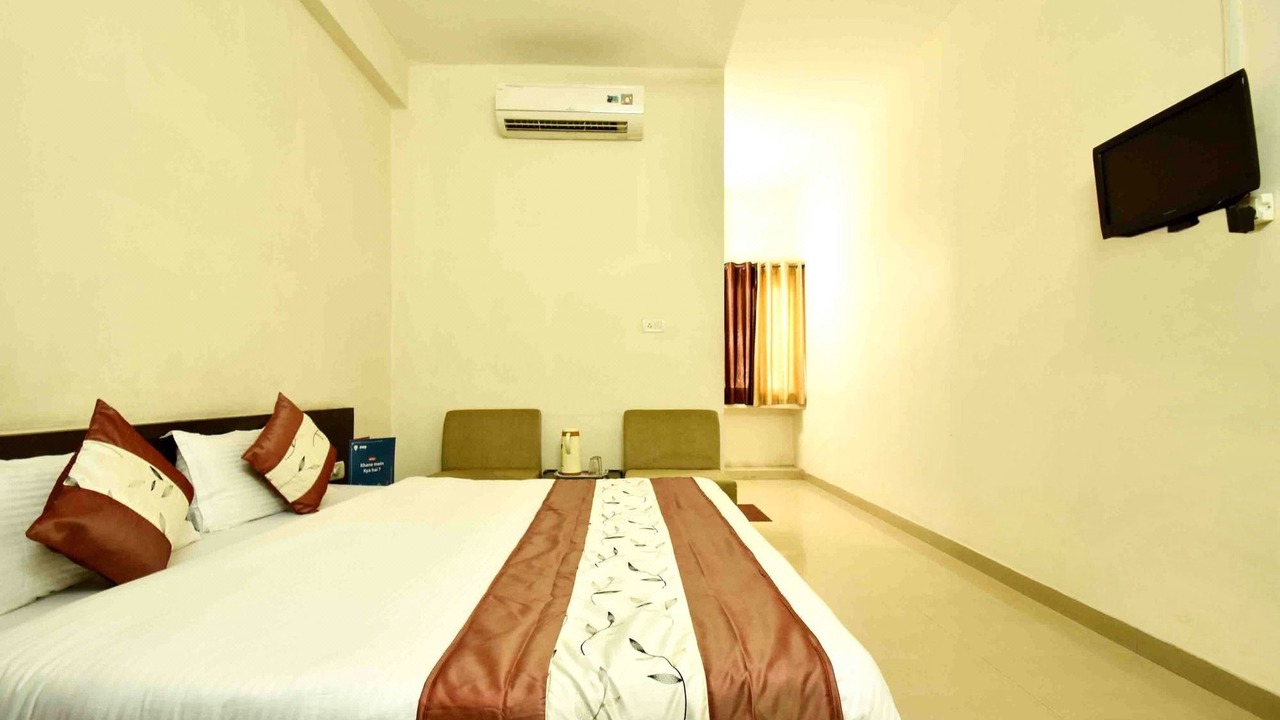 Photo of Bedroom in Dewas