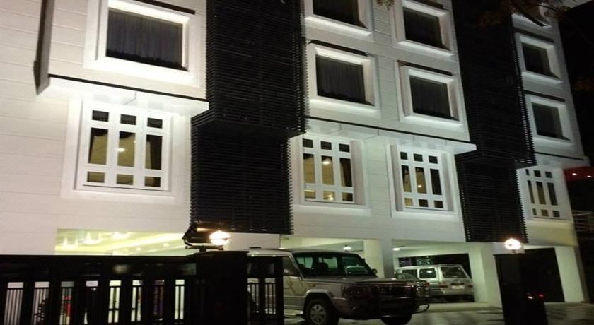 Photo of Buildings in Mylapore Tiruvallikk