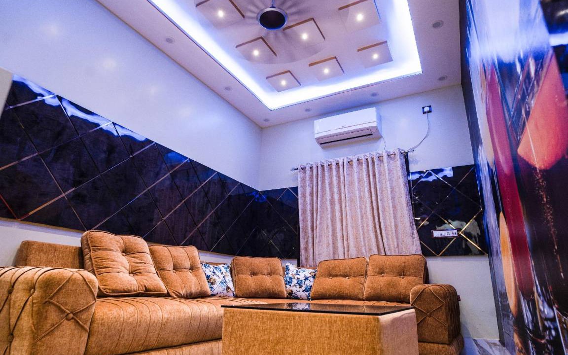 Photo of Livingroom in Berhampore