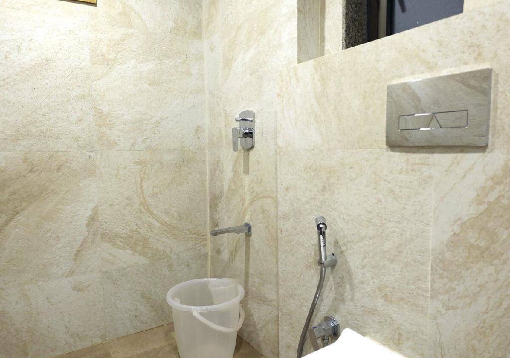 Photo of Bathroom in Hiranandani Gardens