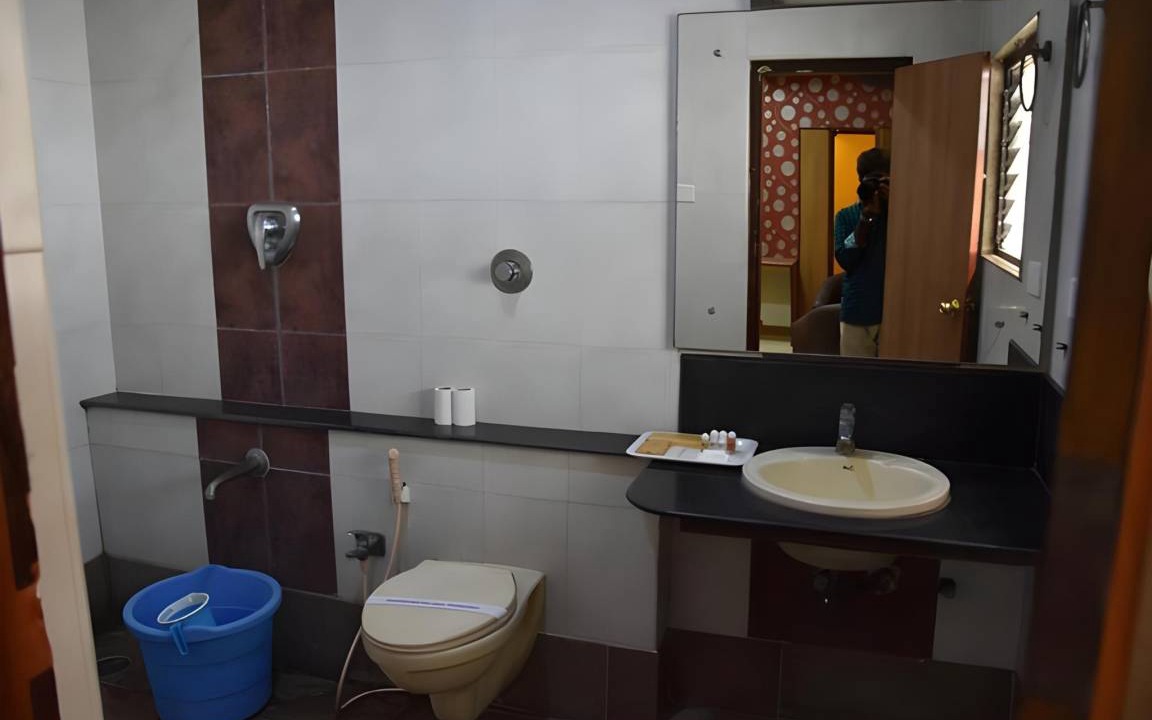 Photo of Bathroom in Uttukuli