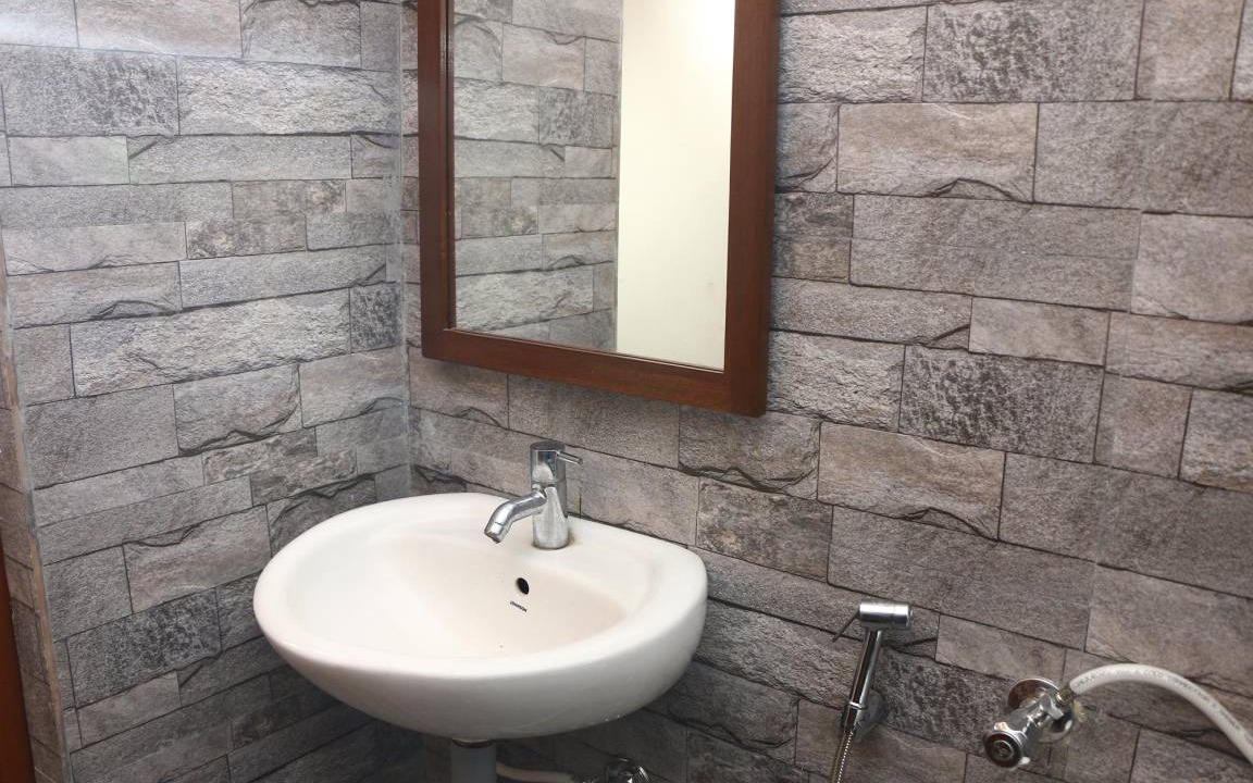 Photo of Bathroom in Kuilapalayam