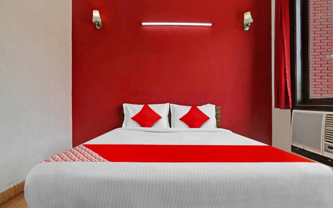 Photo of Bedroom in Sector 31