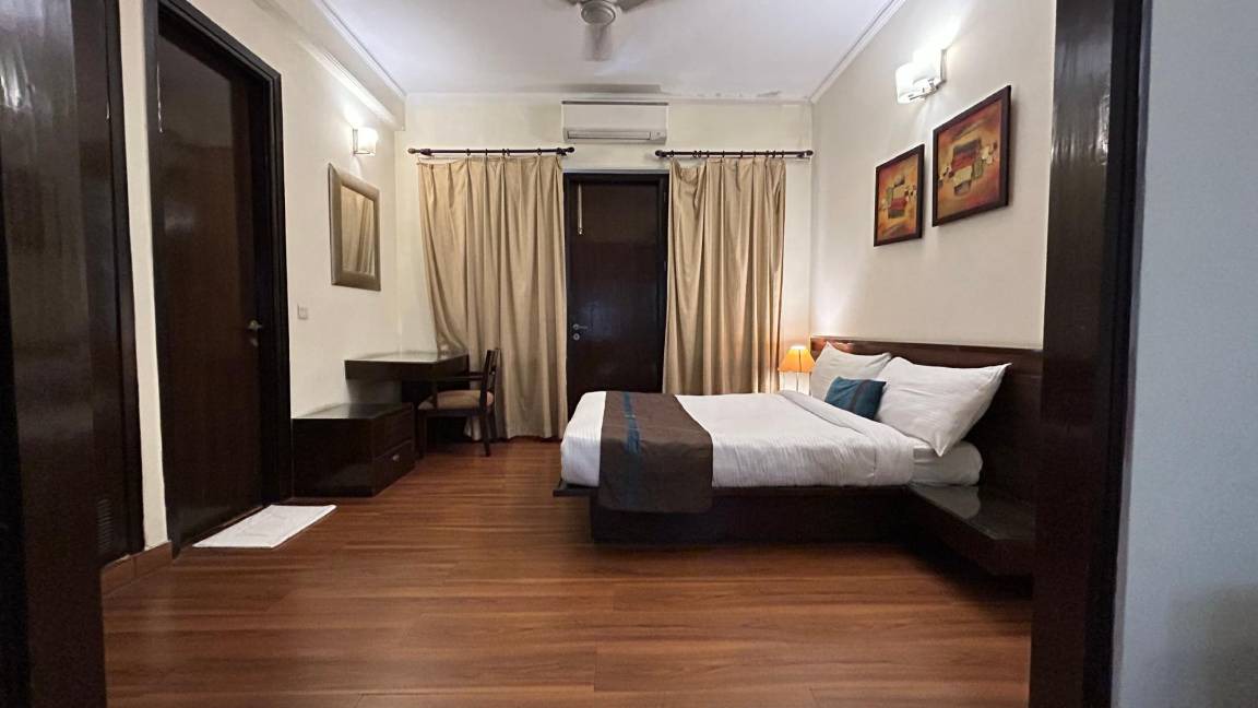 Photo of Bedroom in DLF City