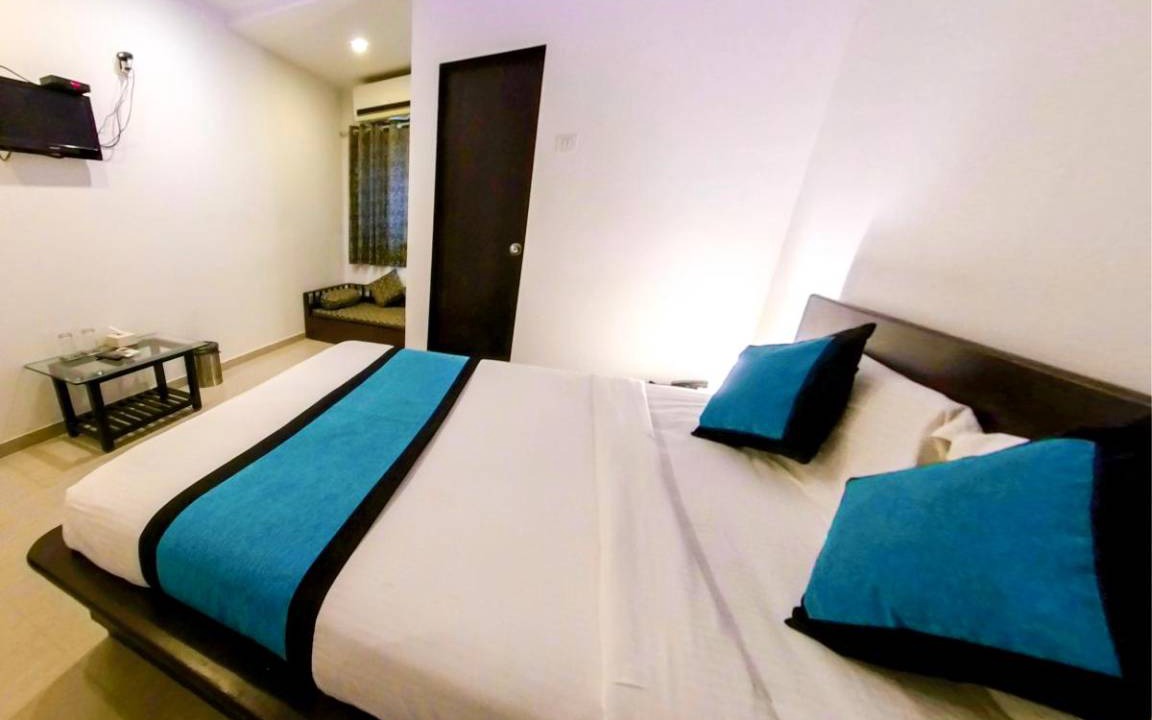 Photo of Bedroom in Vasai West