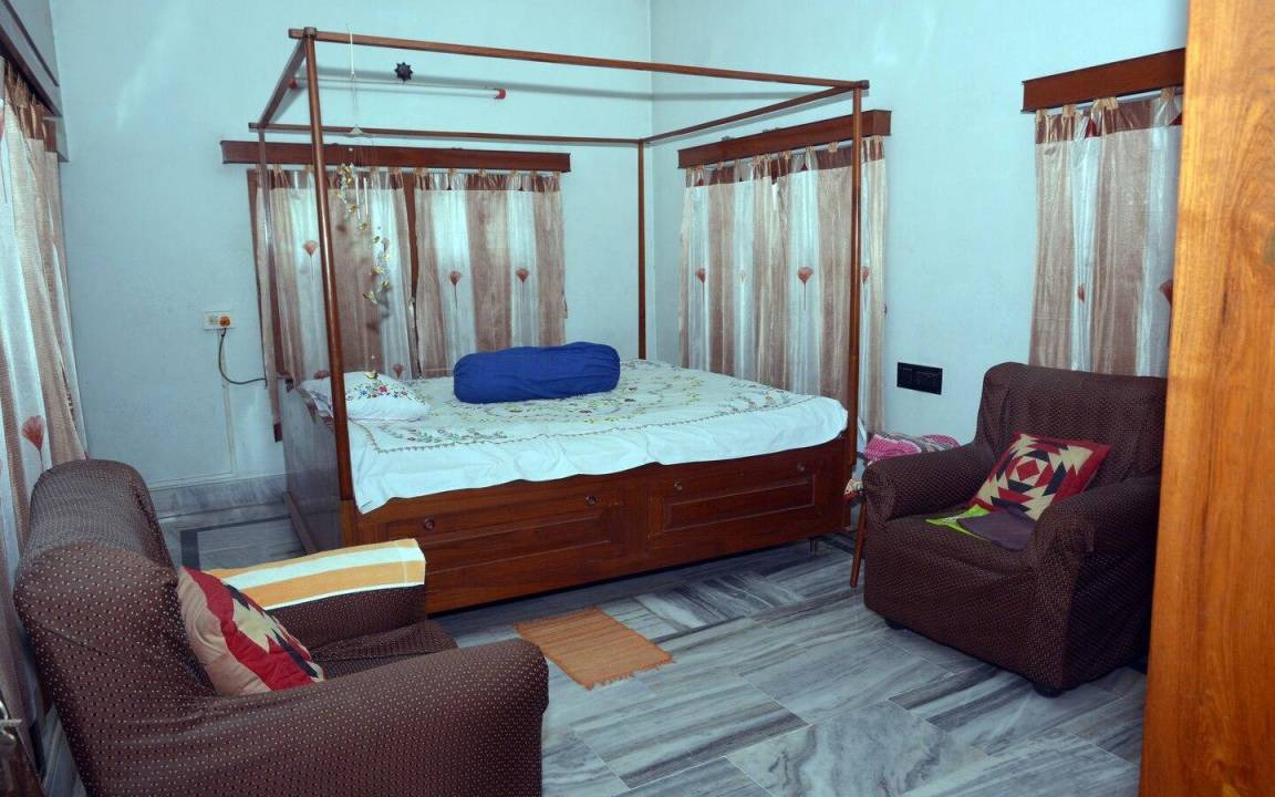 Photo of Bedroom in Madanpur