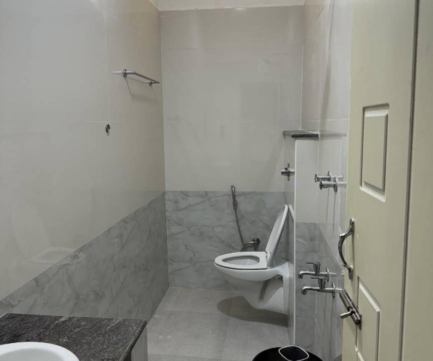 Photo of Bathroom in Paiyanur