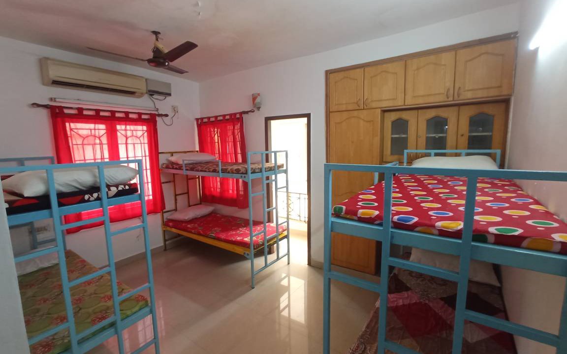 Photo of Bedroom in Koyambedu