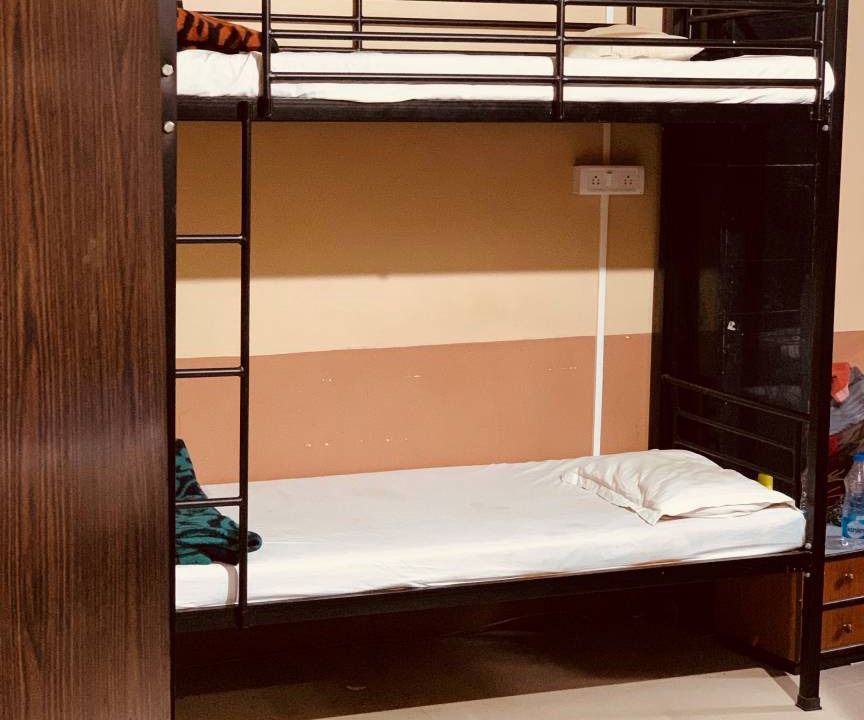 Photo of Bedroom in Alipur