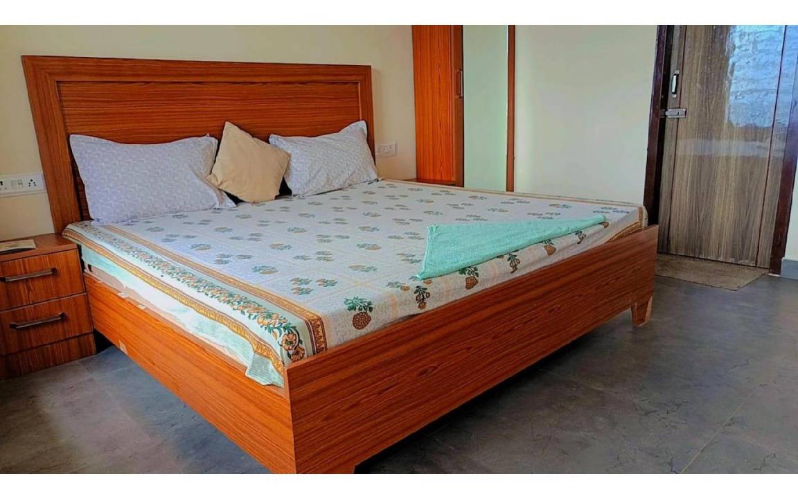 Photo of Bedroom in Mukteshwar