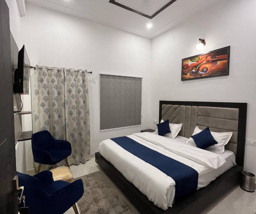 Photo of Bedroom in Haldwani