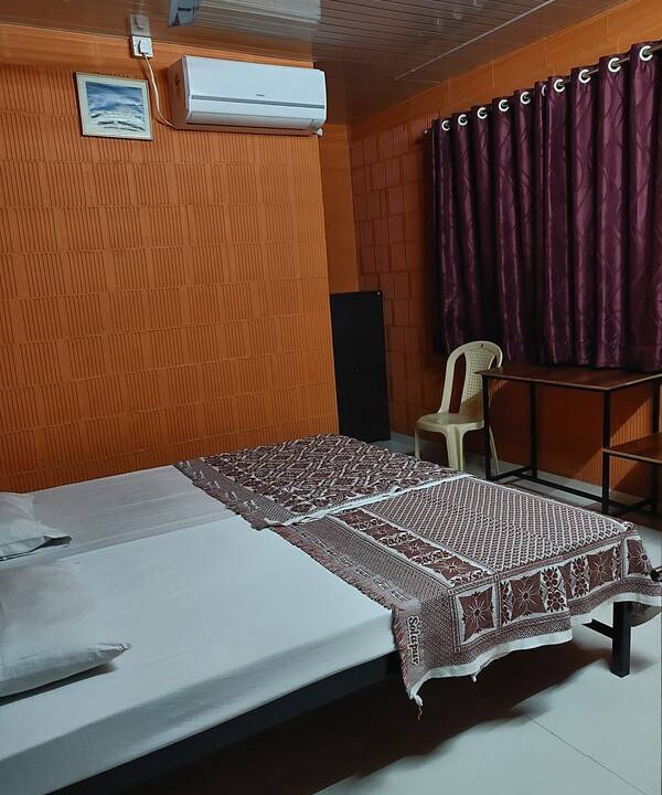 Photo of Bedroom in Satara