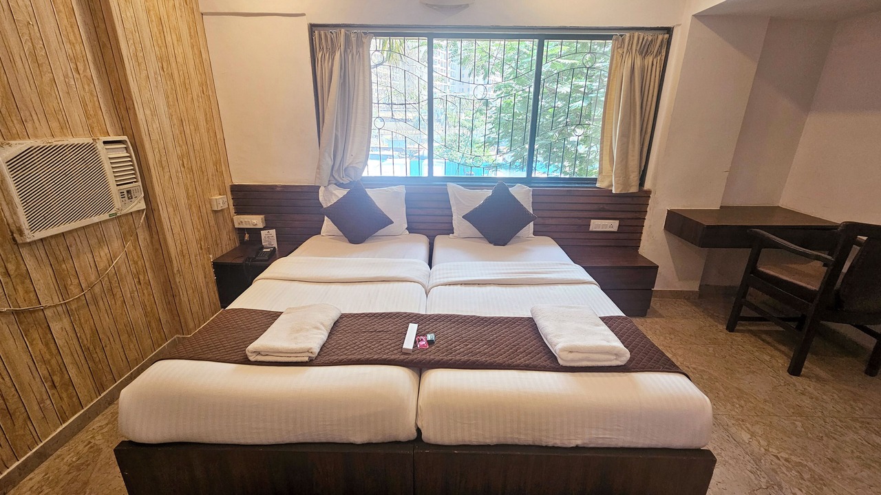 Photo of Bedroom in Malad East