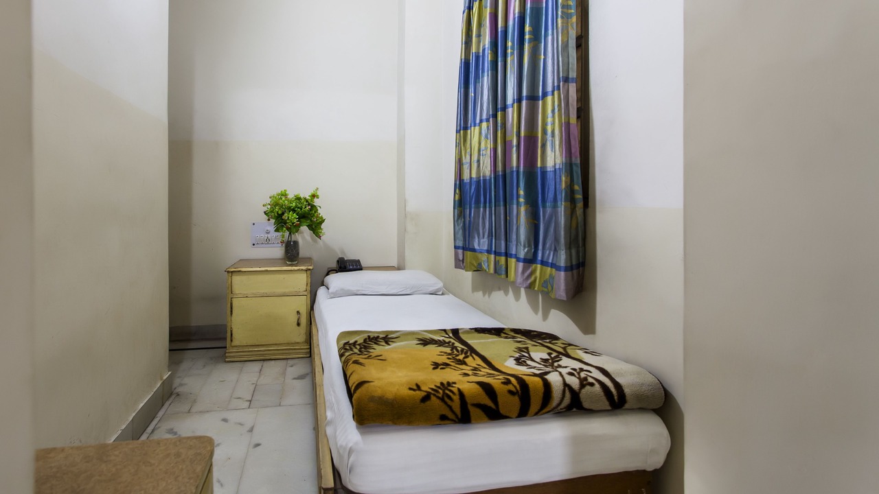 Photo of Bedroom in Karol Bagh