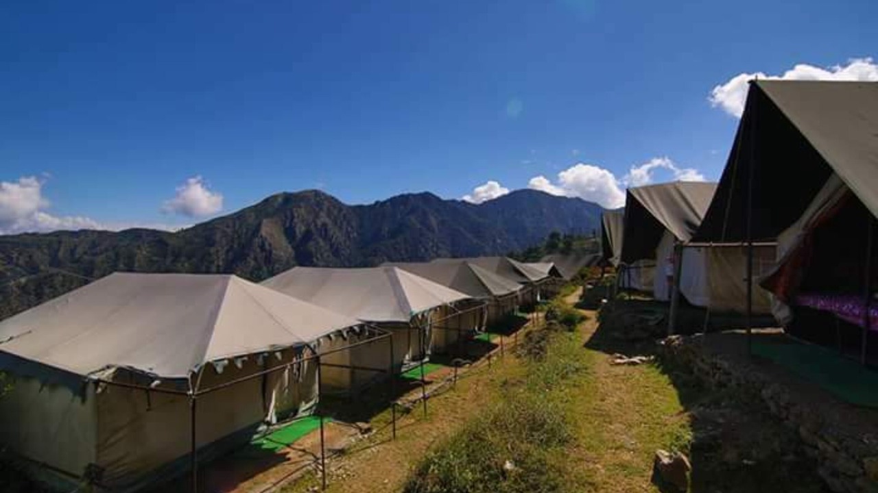 Photo of Bedroom in Dhanaulti