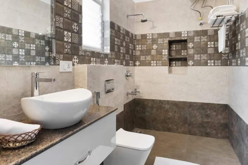 Photo of Bathroom in Kanbylu Baichanalli