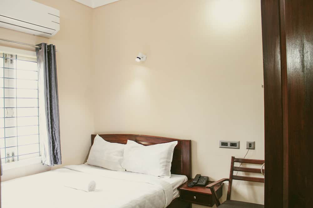 Photo of Bedroom in Tindivanam