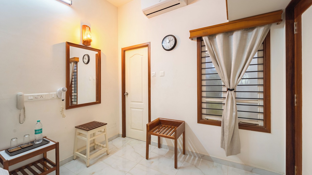 Photo of Bedroom in Annamalai Nagar