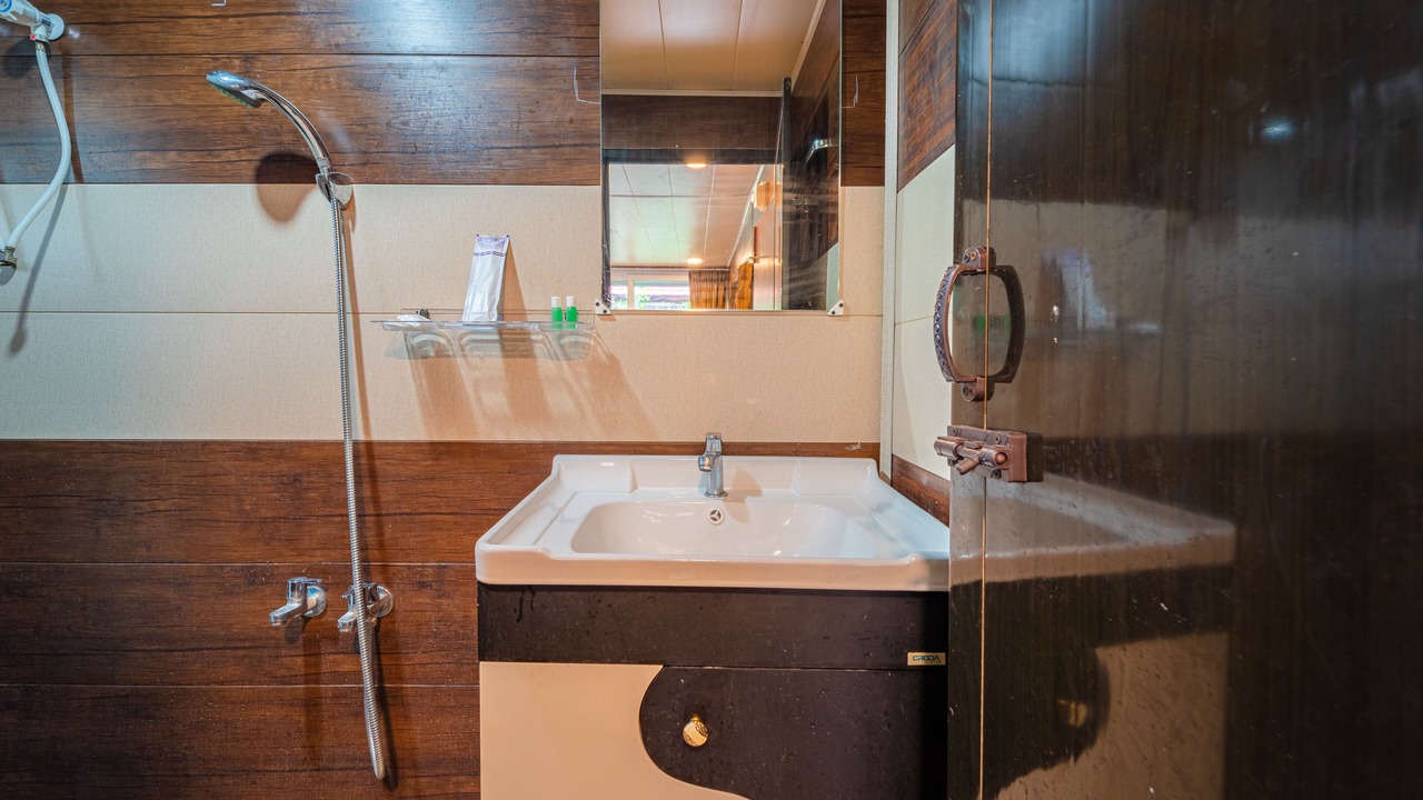 Photo of Bathroom in Mandapam
