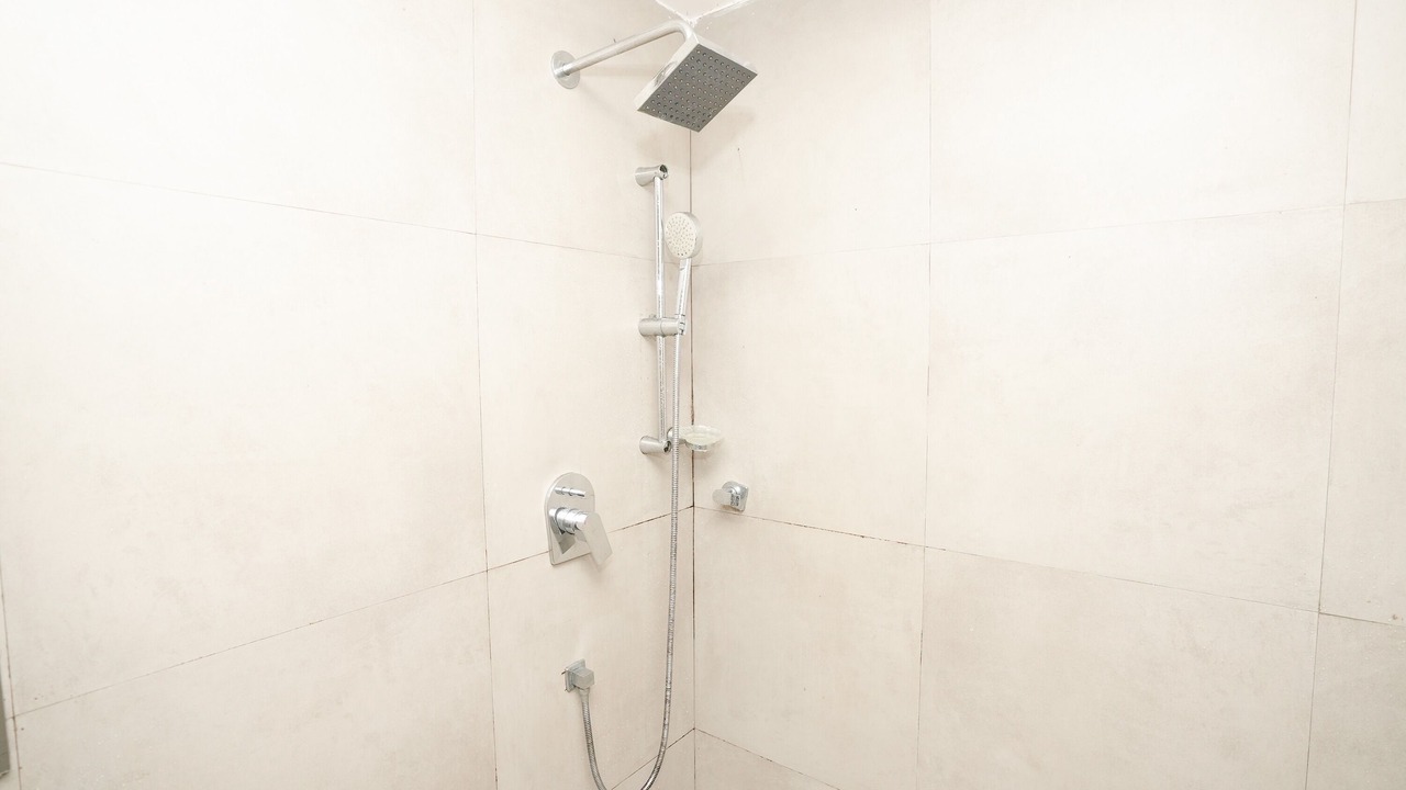 Photo of Bathroom in J B Nagar