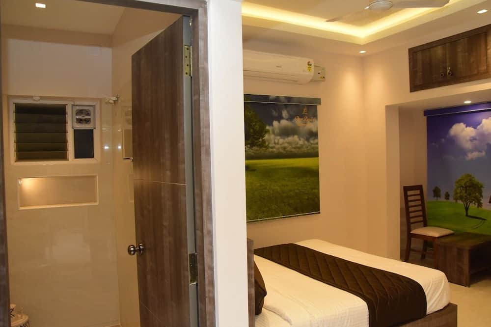 Photo of Bathroom in Periyur