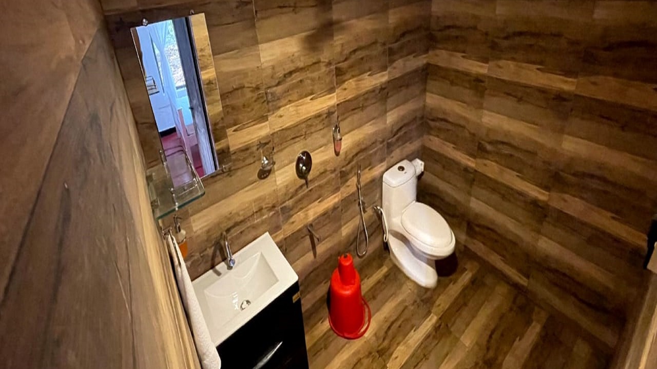 Photo of Bathroom in Chaudi