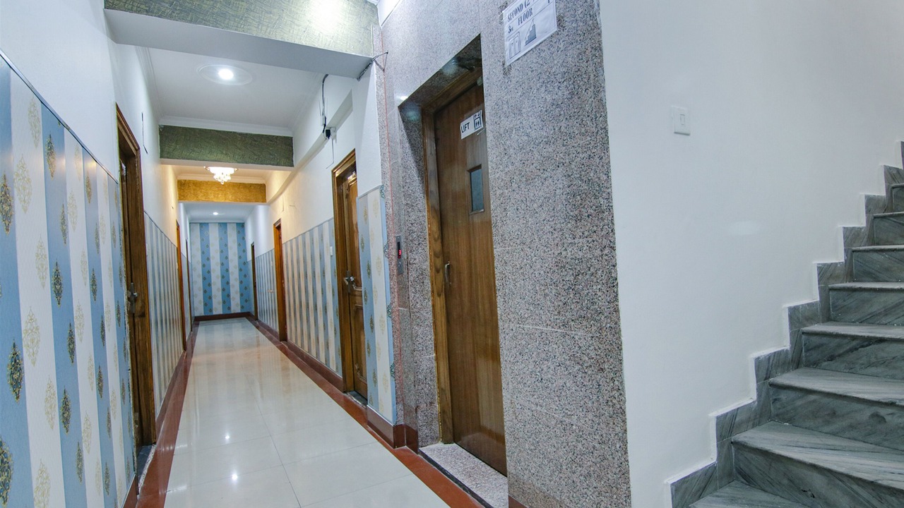 Photo of Buildings in Shivalik Nagar