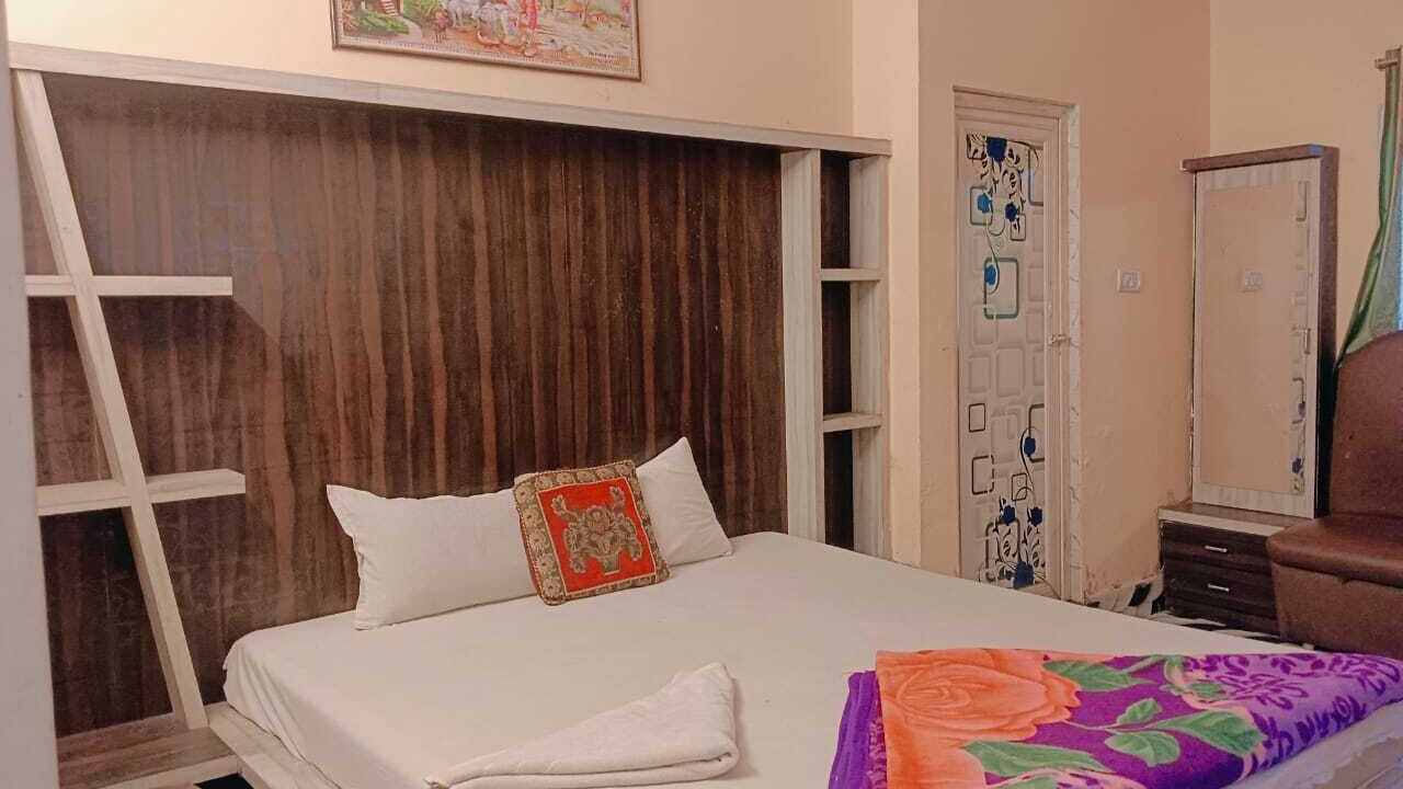 Photo of Bedroom in Kalighat