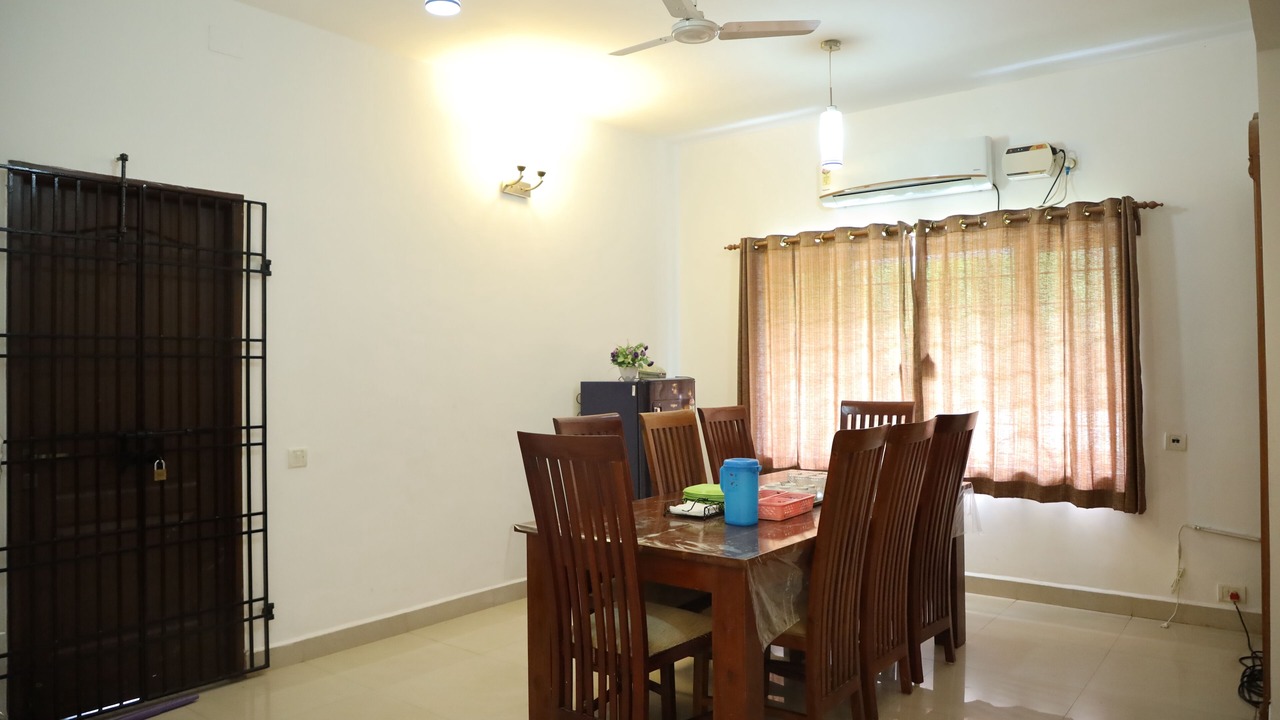 Photo of Bedroom in Mylapore Tiruvallikk