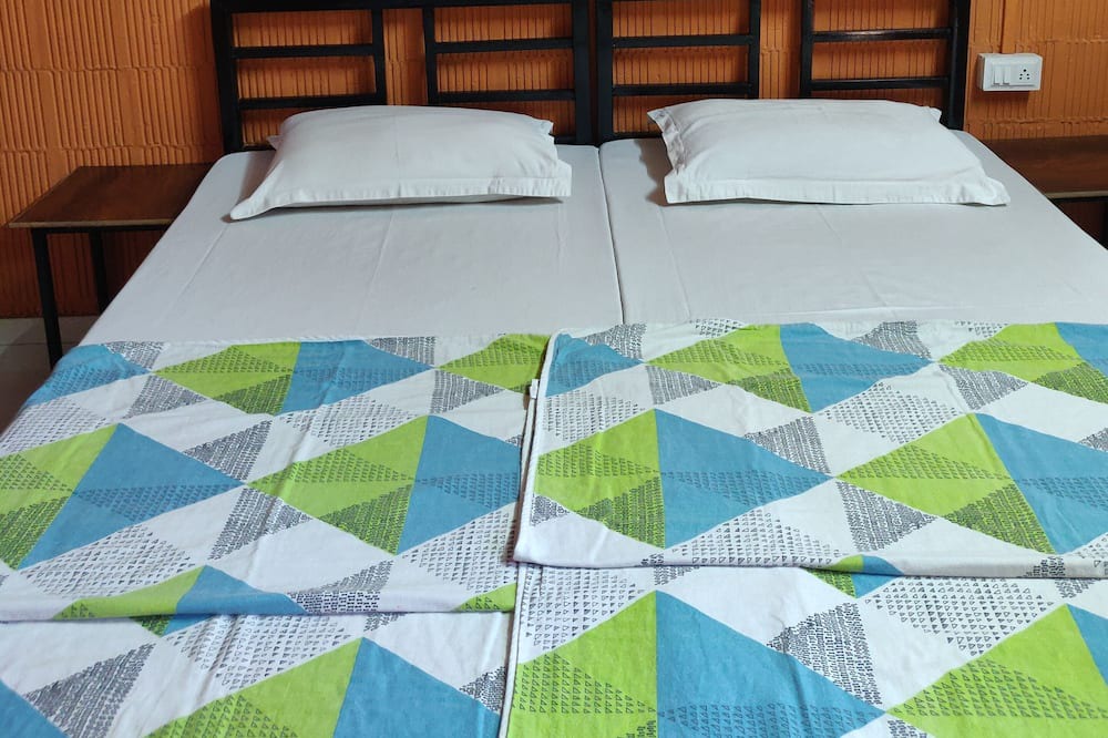 Photo of Bedroom in Satara