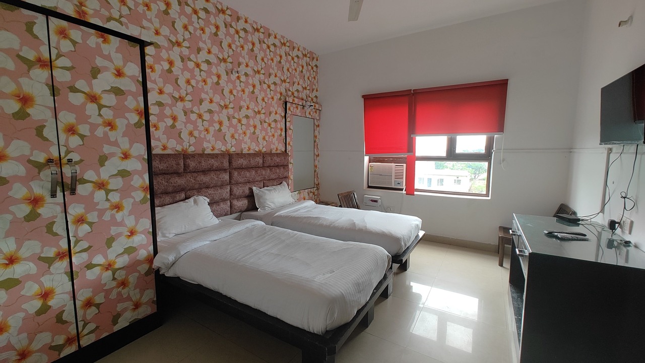 Photo of Bedroom in Baddi