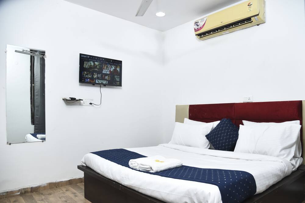 Photo of Bedroom in Janakpuri