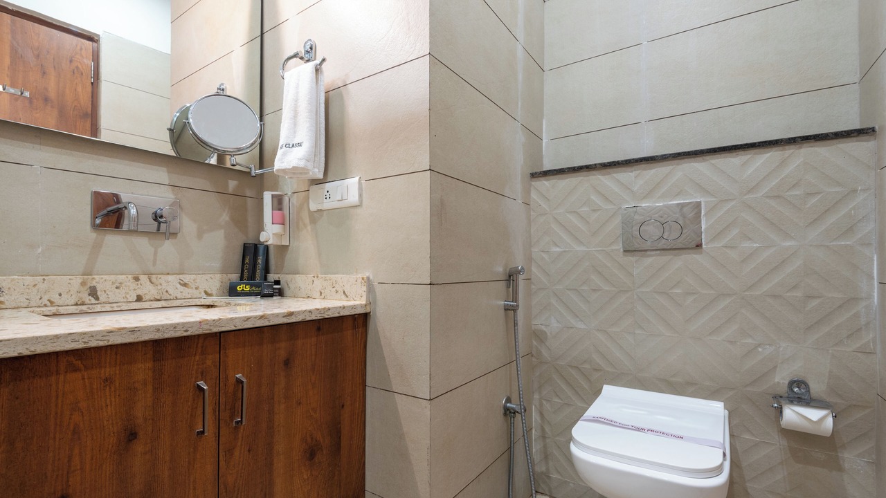 Photo of Bathroom in Tapovan