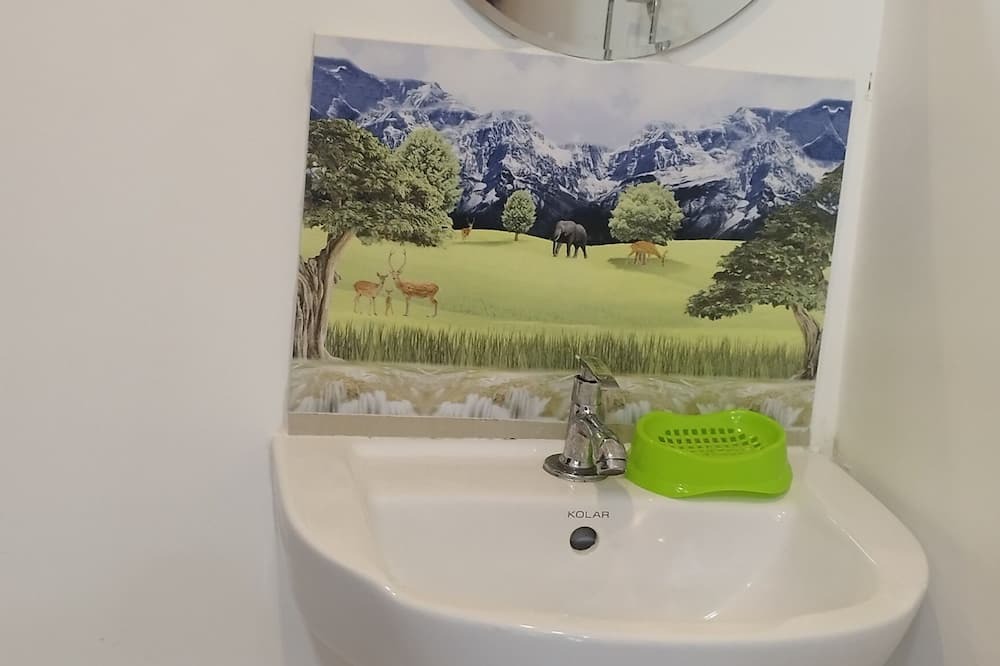 Photo of Bathroom in Kalapettai
