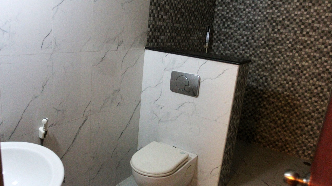 Photo of Bathroom in Tiruppattur