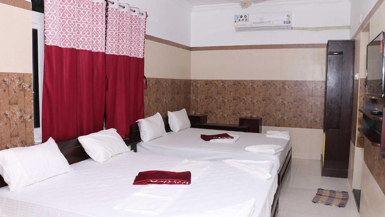 Photo of Bedroom in Tiruchendur