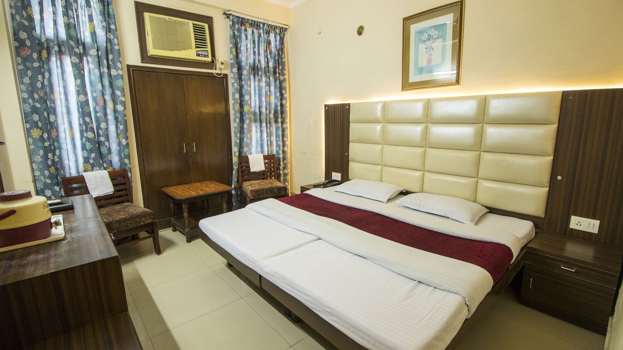 Photo of Bedroom in Mayapur