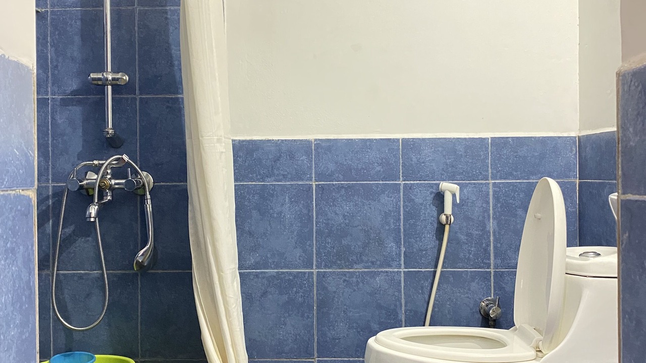 Photo of Bathroom in Ooty