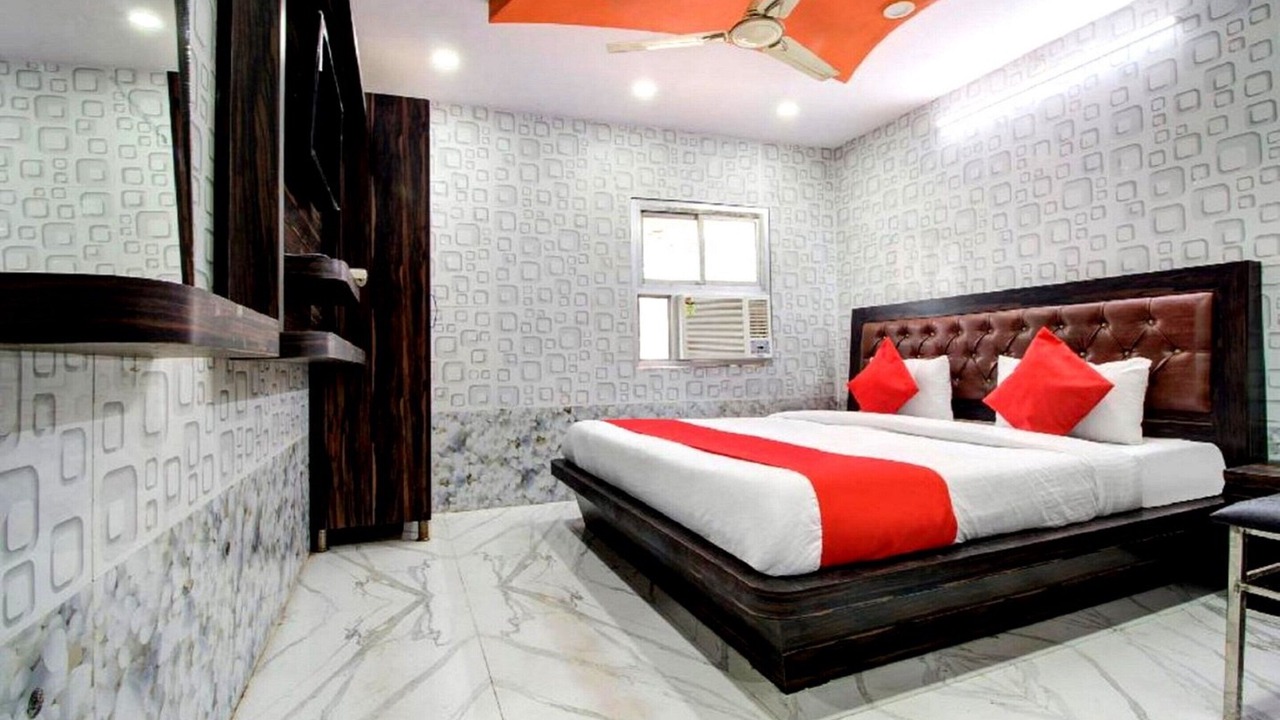 Photo of Bedroom in Charbagh