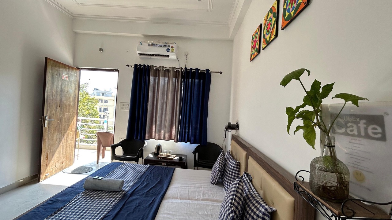 Photo of Bedroom in Tapovan